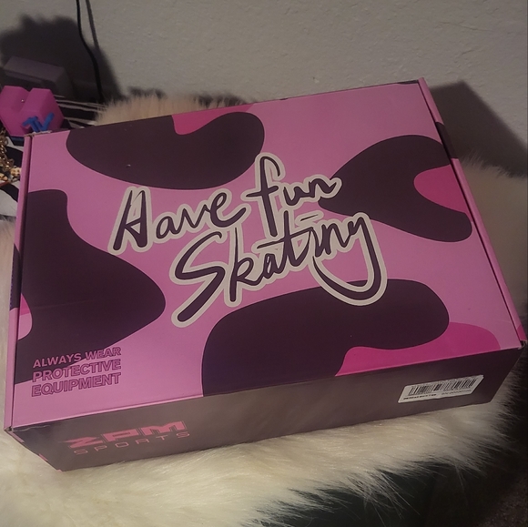 💕NIB Wheels Lite Up! Pink Leopard Skates! - Picture 5 of 5